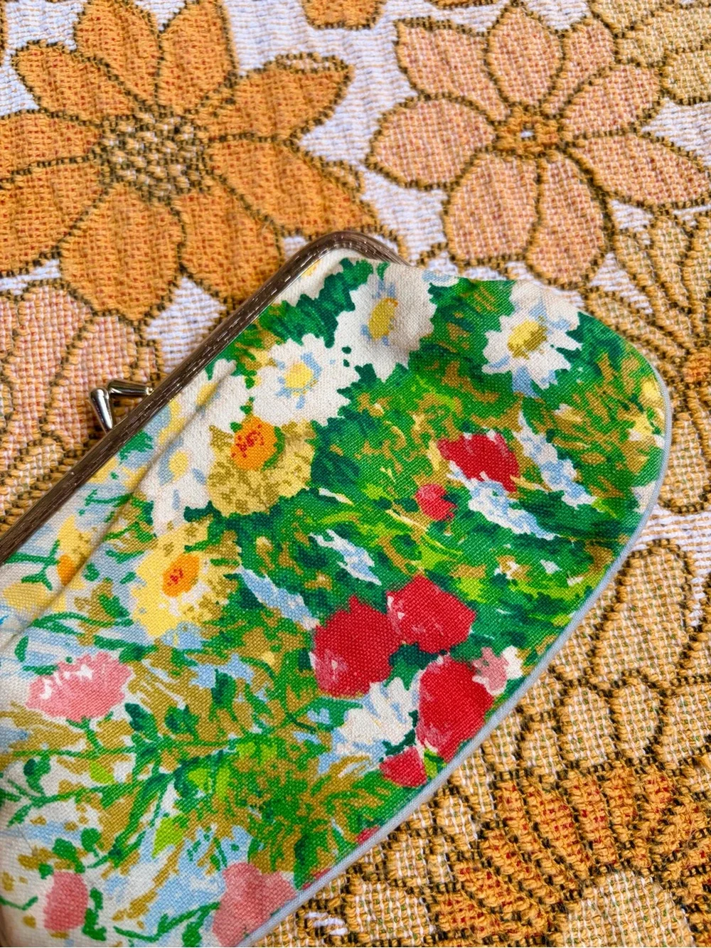 🌼🍒✨ Vintage 1960s Flower Power Coin Purse ✨🍒🌼